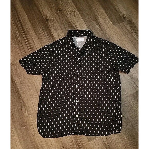 Old Navy Button Up Short Sleeve Mens Medium Black Pineapple Shirt - Picture 1 of 6